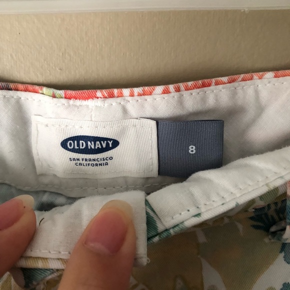 Floral shorts - Picture 3 of 3